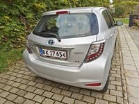 Brugt Toyota Yaris Hybrid Multidrive S 75 HK (55 kW) 2013 Grå Hatchback