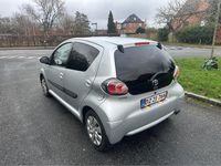 Brugt Toyota Aygo 68 HK (50 kW) 2013 Grå Hatchback