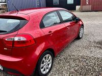 Brugt Kia Rio 84 HK (61 kW) 2013 Rød MPV