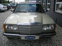 Brugt Mercedes 300 88 HK (64 kW) 1984 Grøn