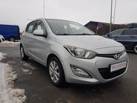 Brugt Hyundai i20 Comfort 100 HK (73 kW) 2014 Sølvmetal Hatchback