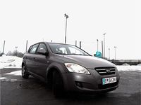 Brugt Kia Ceed Motion 122 HK (89 kW) 2007 Beigemetal Hatchback