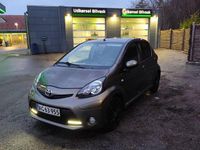 Brugt Toyota Aygo 68 HK (50 kW) 2013 Brun Hatchback
