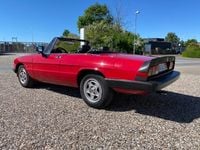 Brugt Alfa Romeo Spider 116 HK (85 kW) 1986 Rød Cabriolet