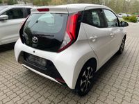 brugt Toyota Aygo 1,0 VVT-I X-plore DAB+ 72HK 5d