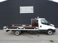 brugt Iveco Daily 35S18 4100mm 3,0 D Ladbil 180HK Ladv./Chas. Aut. 2022