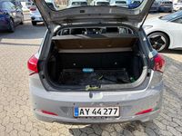 Brugt Hyundai i20 Trend 75 HK (55 kW) 2015 Grå Hatchback