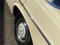 Brugt Mercedes S280 140 HK (102 kW) 1971 Hvid Sedan