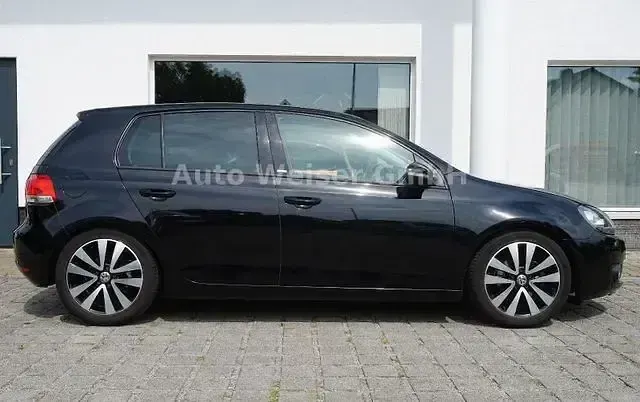 Gebraucht VW Golf VI Style 80 PS (58 kW) 2012 Schwarz Limousine
