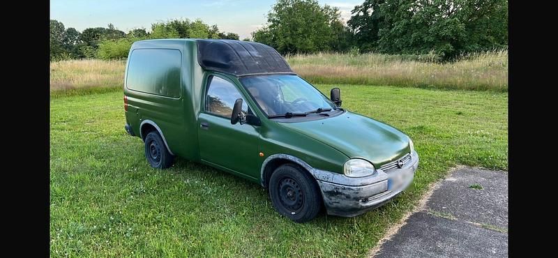 Usata Opel Combo 75 CV (55 kW) 2000 Verde Monovolume