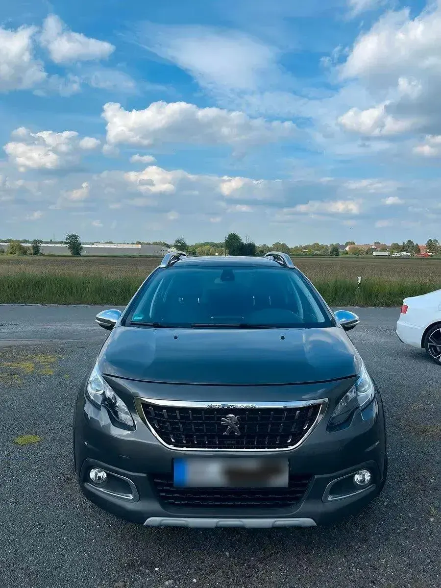 Gebraucht Peugeot 2008 Crossway 130 PS (95 kW) 2019 Grau SUV