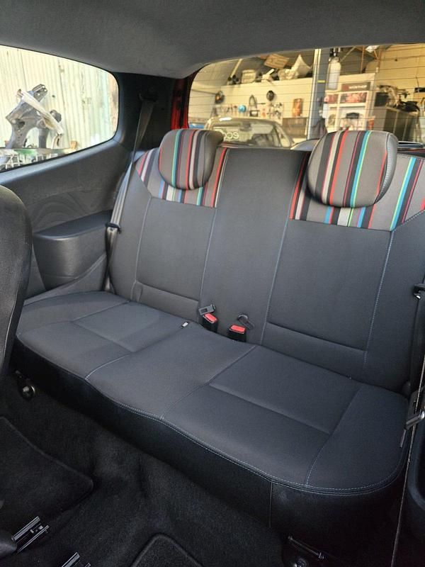 Gebraucht Renault Twingo 75 PS (55 kW) 2012 Rot Kleinwagen