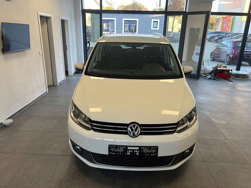 Weiß Gebraucht 2014 VW Touran Cup Van / Kleinbus | 6.950 € (Superpreis) - Bild 1/4
