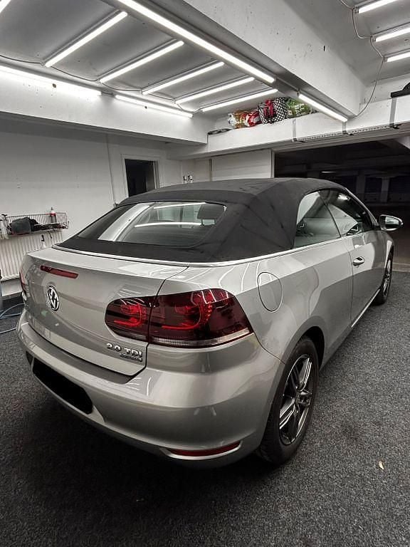 Gebraucht VW Golf Cabriolet Basis 140 PS (102 kW) 2012 Grau Cabrio
