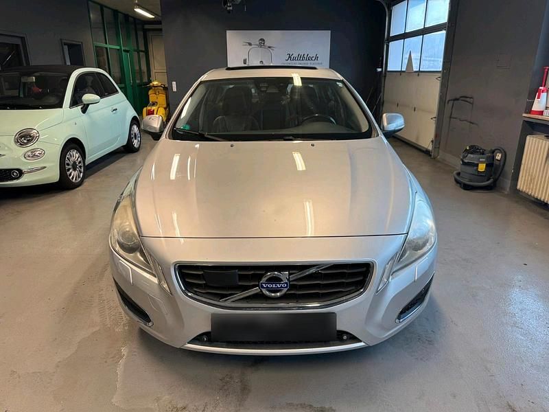 Gebraucht Volvo S60 205 PS (150 kW) 2012 Silber Limousine