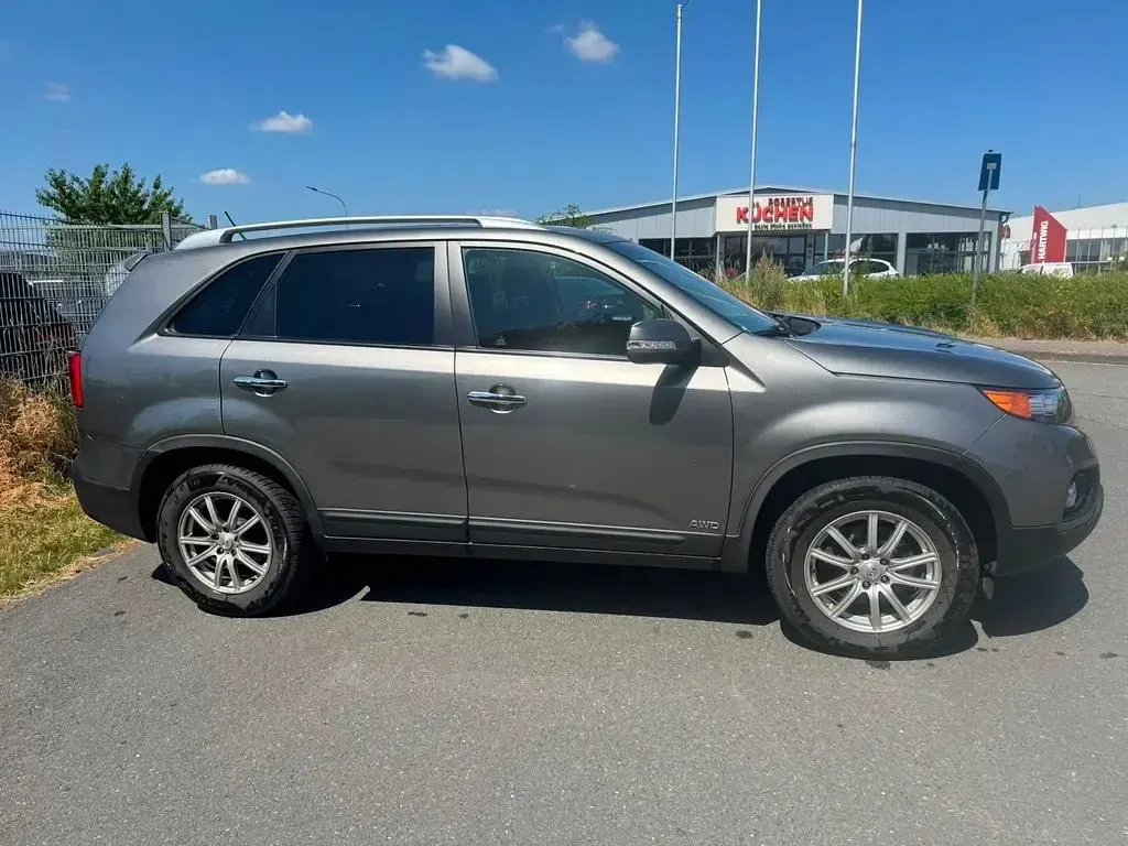 Gebraucht Kia Sorento Vision 197 PS (144 kW) 2011 Silber SUV