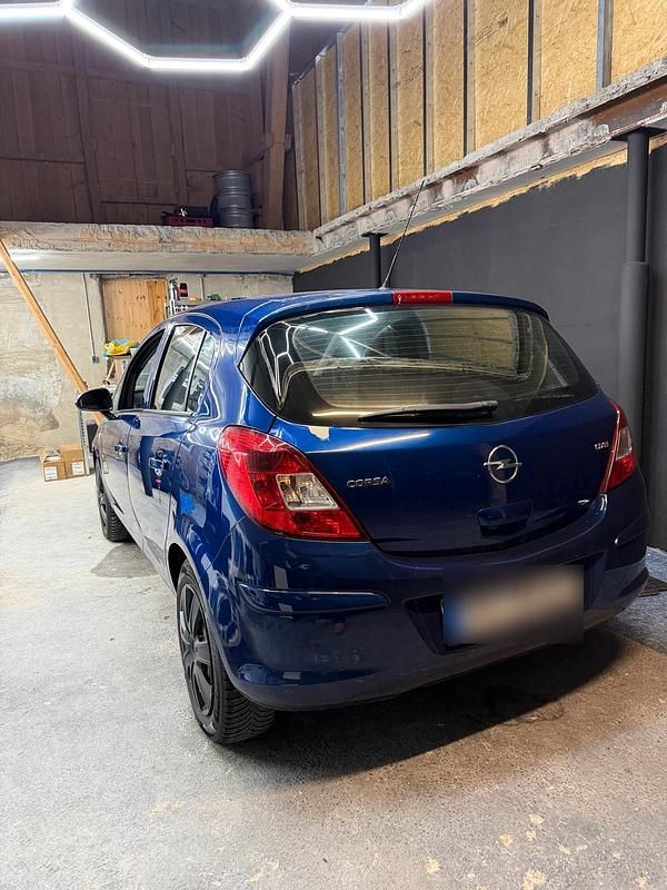 Gebraucht Opel Corsa 75 PS (55 kW) 2009 Blau Kleinwagen