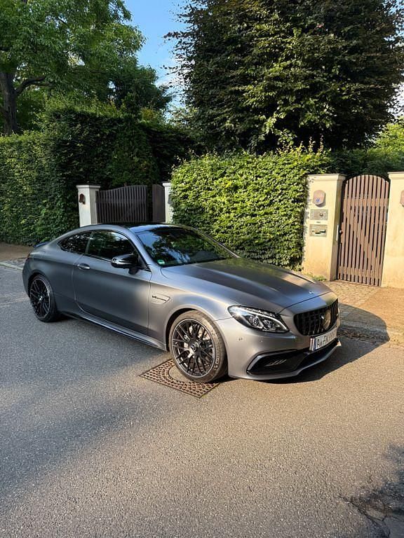 Grau Gebraucht 2018 Mercedes C63 AMG AMG Coupé | 62.500 € (Fairer Preis) - Bild 1/4