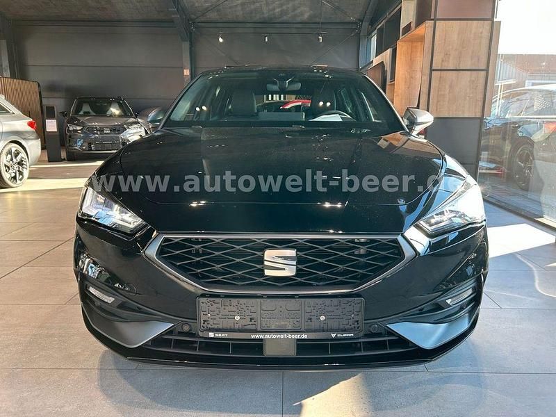 Gebraucht Seat Leon FR 150 PS (110 kW) 2025 Midnight black Limousine