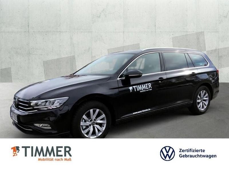 Deep black perleffekt Gebraucht 2024 VW Passat Pro Kombi | 34.969 € (Teuer) - Bild 1/4