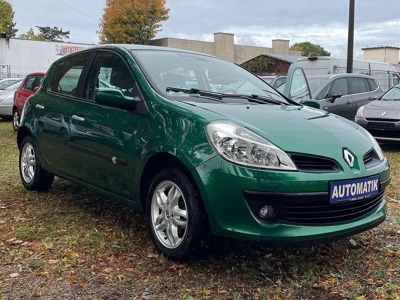 Grün Gebraucht 2006 Renault Clio II Privilege Kleinwagen | 3.400 € (Guter Preis) - Bild 1/4