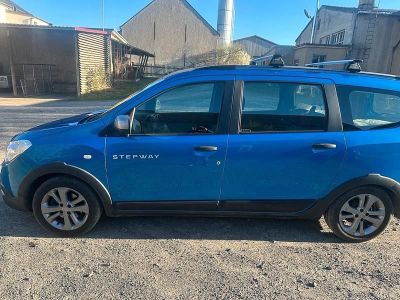 Gebraucht Dacia Lodgy 116 PS (85 kW) 2017 Blau Van / Kleinbus