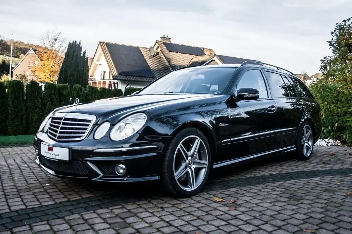 Gebraucht Mercedes E63 AMG AMG 514 PS (378 kW) 2008 Schwarz Kombi