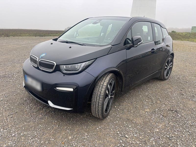 Blau Gebraucht 2021 BMW i3 Performance Kleinwagen | 21.800 € (Fairer Preis) - Bild 1/4