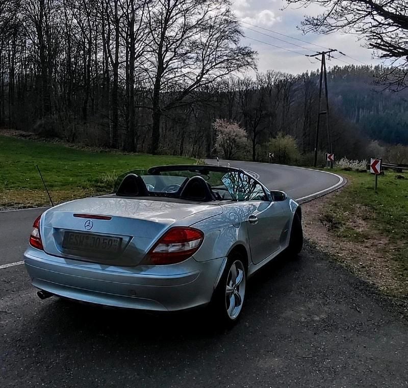 Gebraucht Mercedes SLK200 163 PS (119 kW) 2004 Silber Cabrio