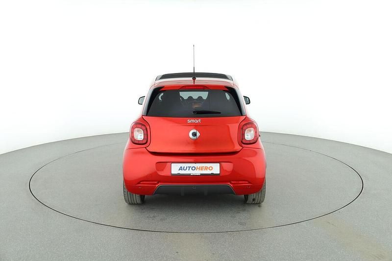 Second-hand Smart ForFour Basis 90 CP (66 kW) 2018 Roșu Hatchback