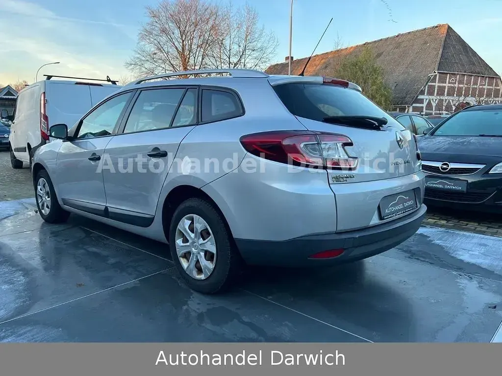 Gebraucht Renault Mégane Expression 106 PS (77 kW) 2011 Grau Limousine