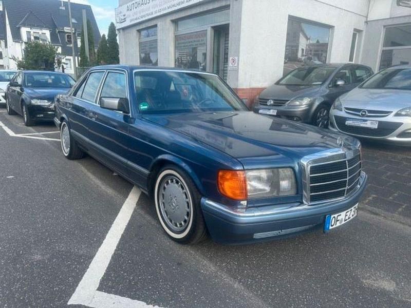 Blau Gebraucht 1989 Mercedes 260 Limousine | 5.999 € - Bild 1/4