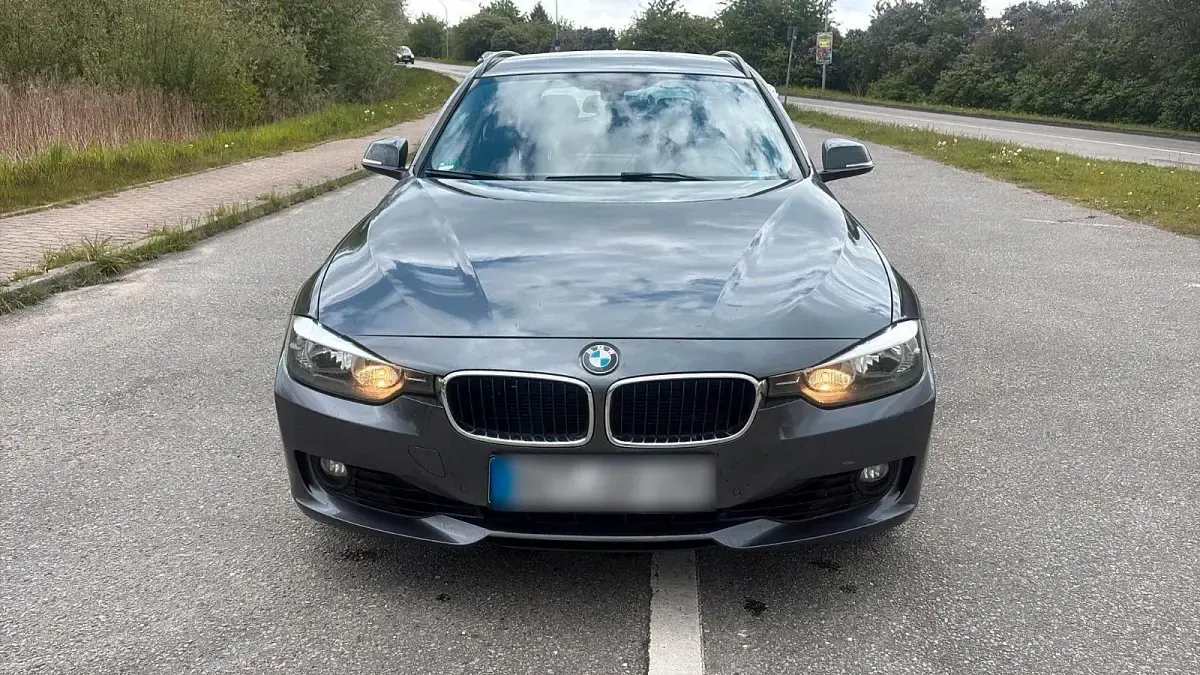 Gebraucht BMW 325 218 PS (160 kW) 2015 Grau Kombi