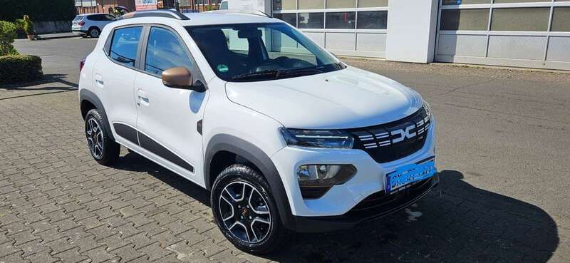 Weiß Gebraucht 2023 Dacia Spring Extreme Kleinwagen | 14.700 € (Guter Preis) - Bild 1/4