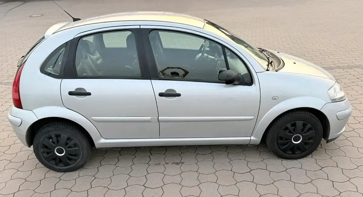 Gebraucht Citroën C3 75 PS (55 kW) 2004 Silber Kleinwagen