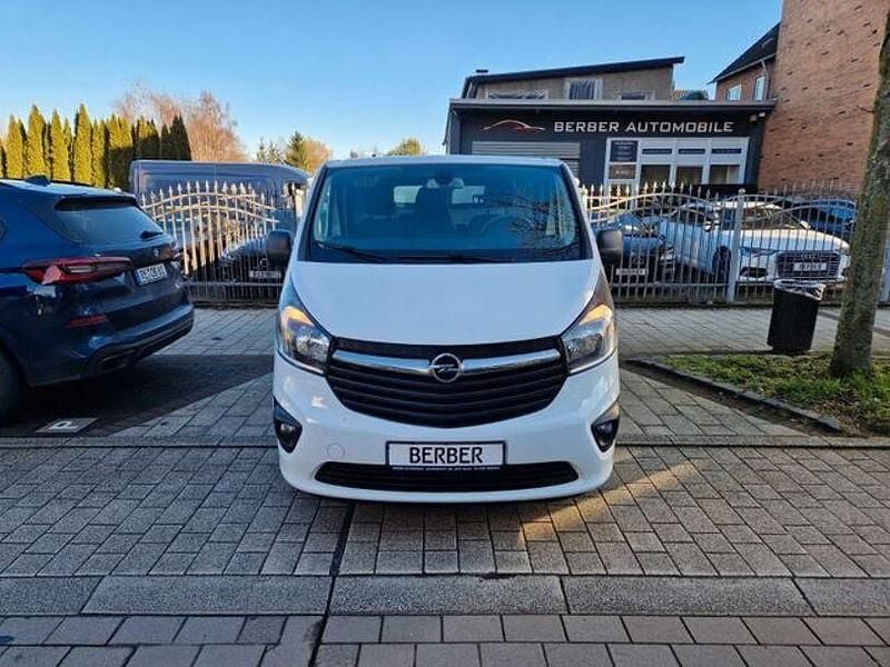 Gebraucht Opel Vivaro 190 PS (139 kW) 2019 Weiß Van / Kleinbus