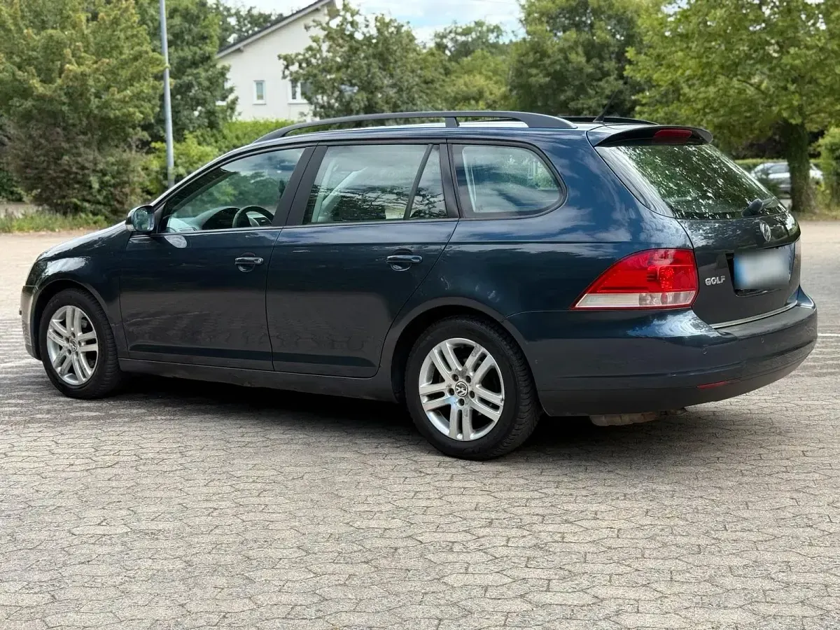 Gebraucht VW Golf V 102 PS (75 kW) 2008 Blau Kombi
