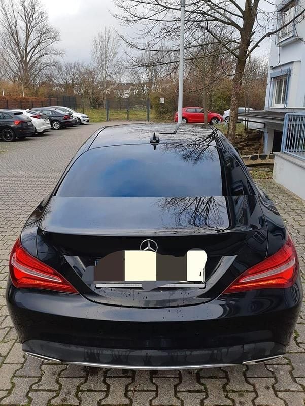 Gebraucht Mercedes CLA200 Edition 156 PS (114 kW) 2017 Schwarz Coupé