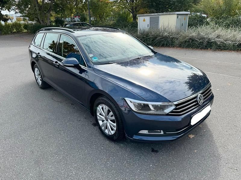 Blau Gebraucht 2016 VW Passat Kombi | 9.600 € (Superpreis) - Bild 1/4