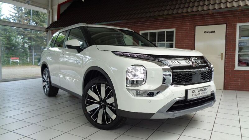 Andenweiß (w37) Neu 2025 Mitsubishi Outlander P-HEV Edition SUV | 56.140 € (Etwas zu teuer) - Bild 1/4