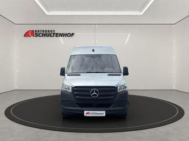 Gebraucht Mercedes Sprinter 150 PS (110 kW) 2022 Silber Van