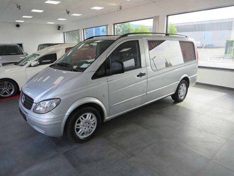 Silber Gebraucht 2005 Mercedes Vito Van / Kleinbus | 8.950 € (Guter Preis) - Bild 1/4