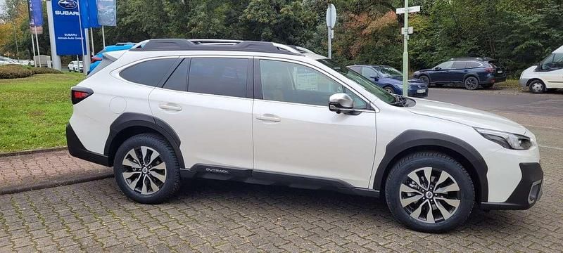 Gebraucht Subaru Outback Platinum 169 PS (124 kW) 2025 Crystal white pearl SUV