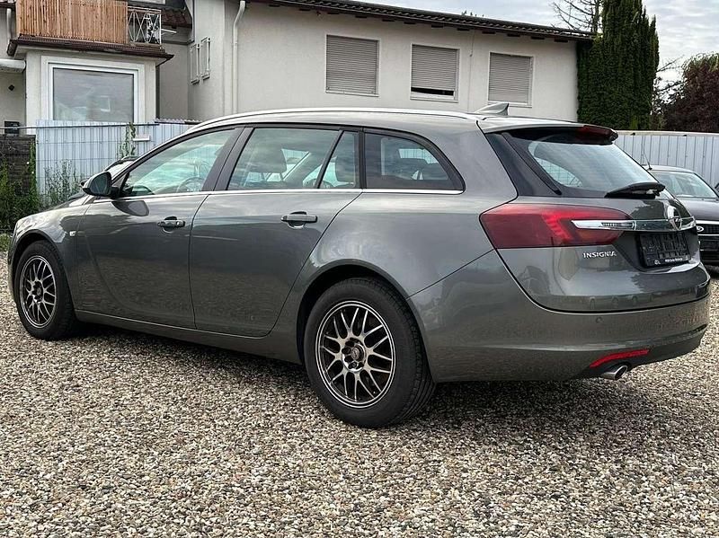 Gebraucht Opel Insignia Edition 170 PS (125 kW) 2017 Grau Kombi