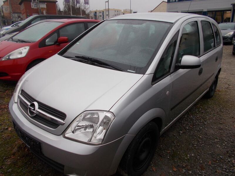 Silber Gebraucht 2004 Opel Meriva Enjoy Van / Kleinbus | 2.190 € (Fairer Preis) - Bild 1/4