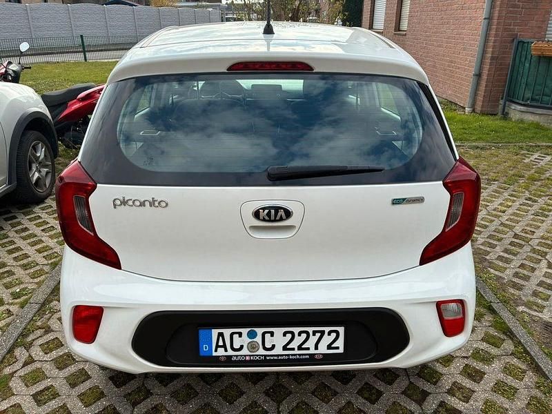Gebraucht Kia Picanto Edition 7 67 PS (49 kW) 2017 Weiß Kleinwagen