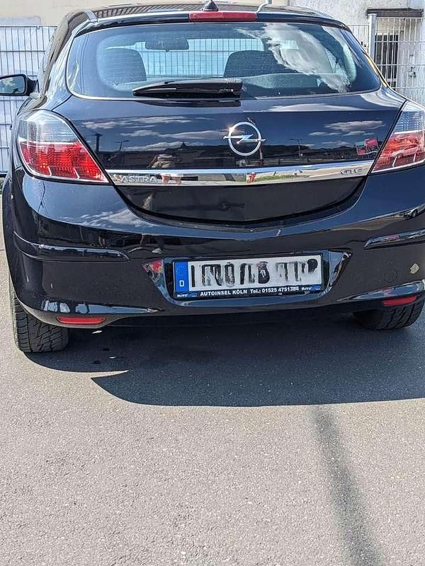 Gebraucht Opel Astra 116 PS (85 kW) 2007 Schwarz Coupé