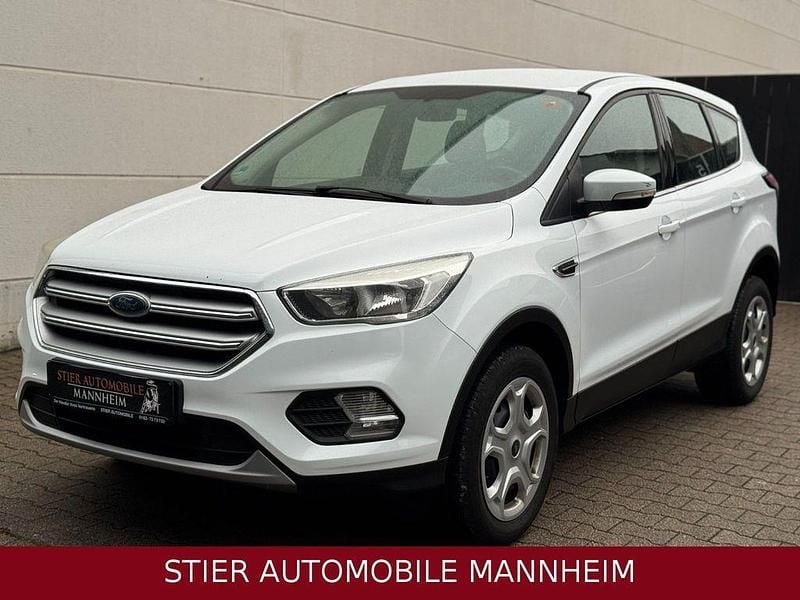 Gebraucht Ford Kuga Trend 120 PS (88 kW) 2018 Weiß SUV