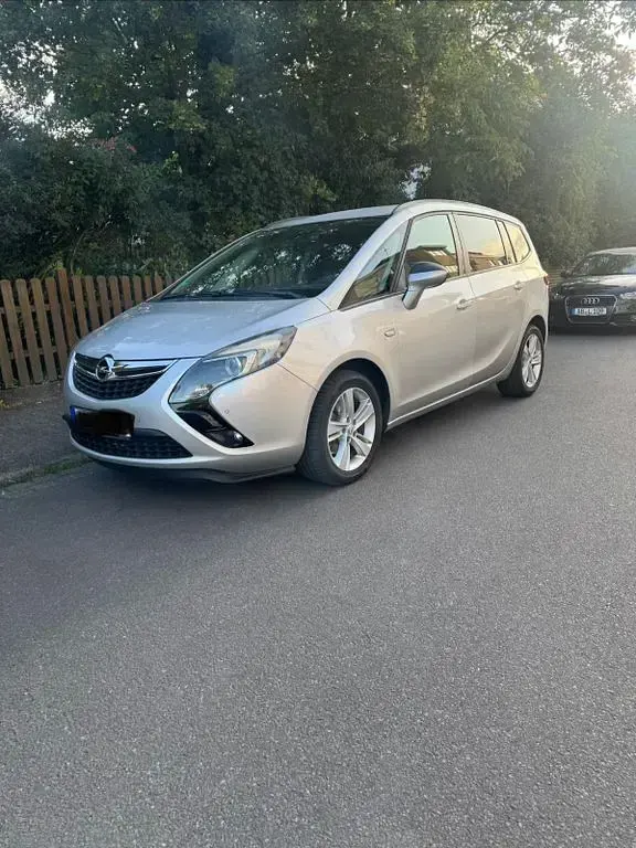 Gebraucht Opel Zafira Tourer Active 110 PS (80 kW) 2013 Silber Van / Kleinbus