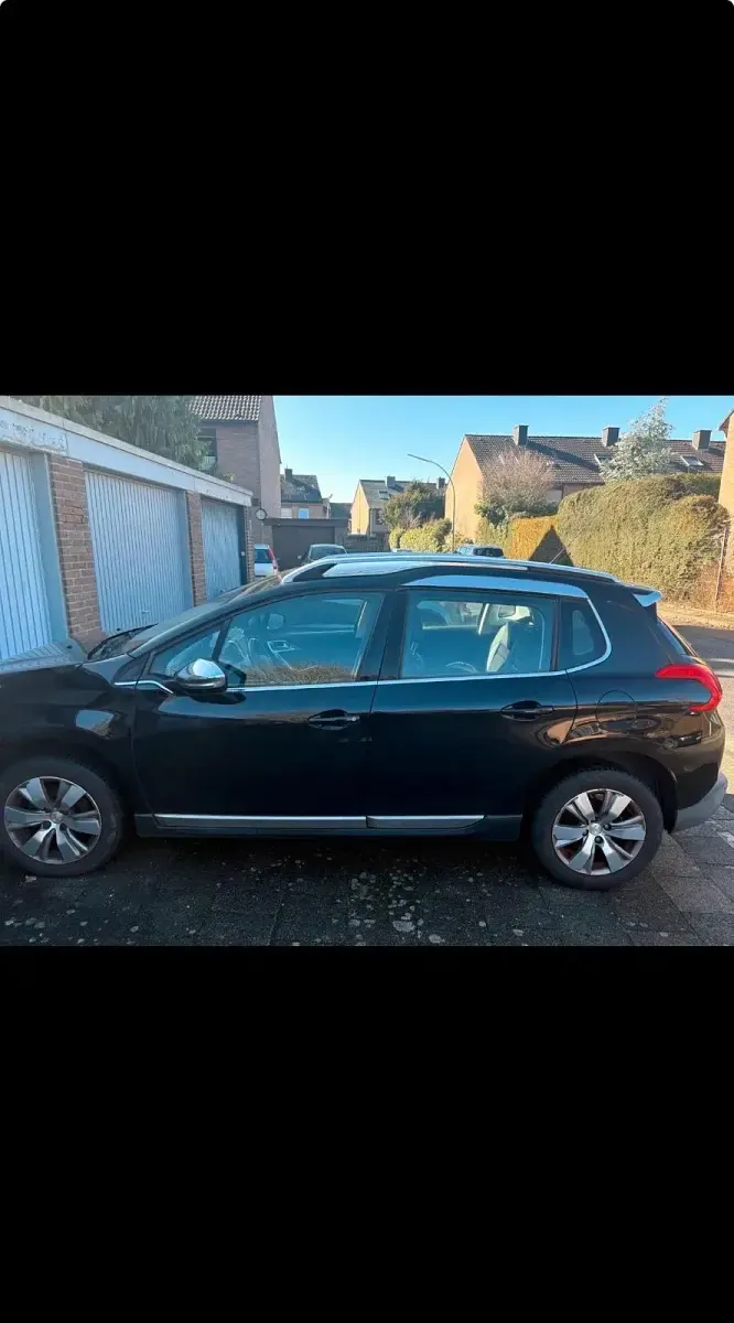 Gebraucht Peugeot 2008 82 PS (60 kW) 2015 Schwarz SUV